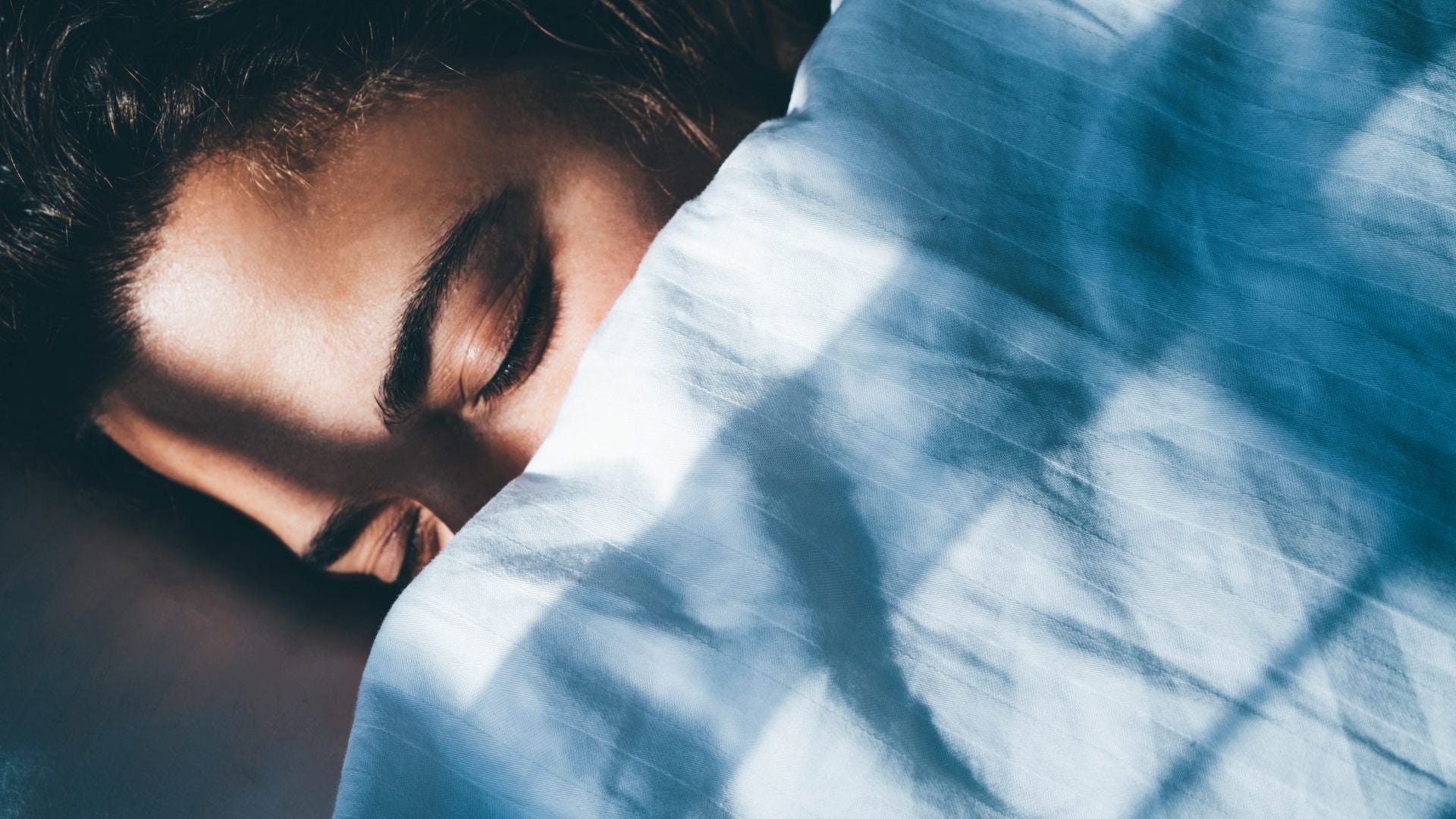 The Importance of REM Sleep and How it Changes in Winter