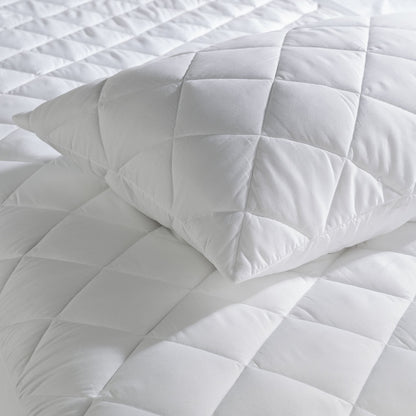 DreamEasy Luxury Quilted Mattress Protector